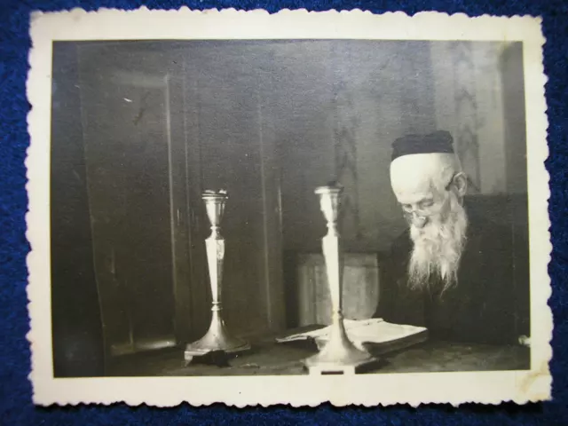 Orig. Foto Warschau 1941 Juden Ghetto Warsaw Rabbi Wise Jew Read In Tora Jude