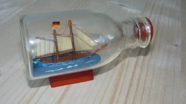 kleine Flaschenpost Kunst Segelschiff 11,5 cm Wohnen Deko Seefahrt sammeln alt