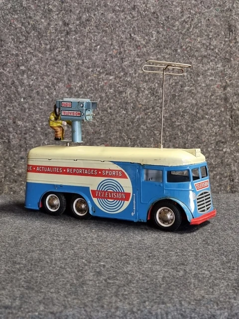 CIJ - JOUSTRA - CAMION-FUSEE TÉLÉGUIDÉ - JOUET ANCIEN
