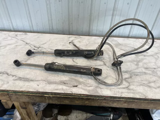 Mercruiser Alfa 1 Gen 2 Outdrive Fuori Guida Idraulico Orlo Inclinare Sollevare
