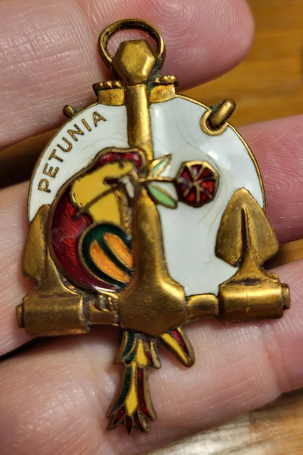 Insigne Militaire Marine - Dragueur OUISTREHAM Augis - Original France, Occasion