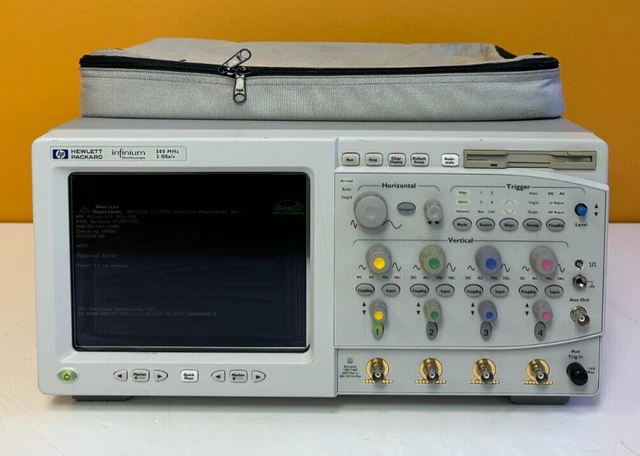 HP 54825A 500 MHz, 4 CH Infiniium Digital Oscilloscope ***For Parts / Repair***!