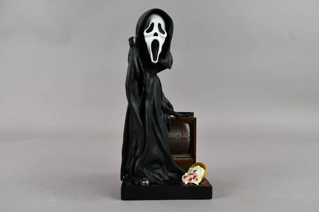 Royal Bobbles Scream Ghost Face Bobblehead Hot Topic Exclusive 8