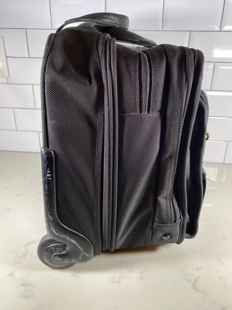 TUMI Alpha Wheeled Expandable Briefcase Black 4
