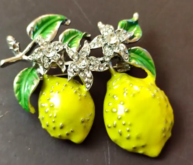 Broche De Design Citrons Avec Émail Jaune et Strass Cristaux - Lemon