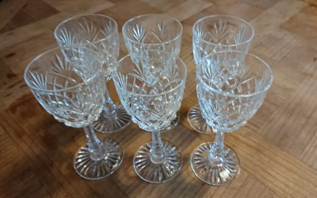 6 Superbe Verres A Liqueur En Cristal Taiillé De Sevres (Partie De Service)