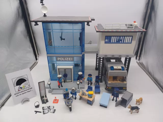 Playmobil / Polizei - HQ mit Fahrzeug, Figuren und Zubehör