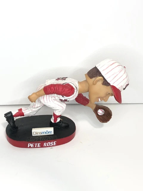 Reds PETE ROSE FIELDING Commemorative SGA Bobblehead *MINT* *04* Reds PETE ROSE FIELDING Commemorative SGA Bobblehead *MINT* *04*