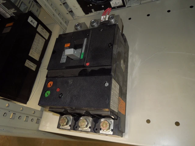 Merlin Gerin Compact C 250 N 175A-250A 3P 660V Circuit Breaker Used