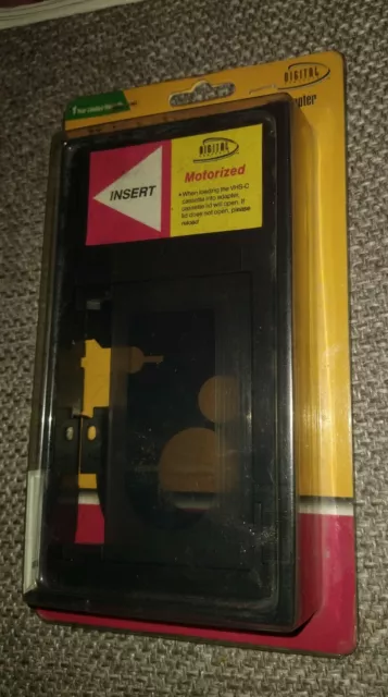 ADAPTATEUR CASSETTE VHS-C pour caméscope JVC Panasonic vidéo motorisé  magnétoscope neuf EUR 61,91 - PicClick FR