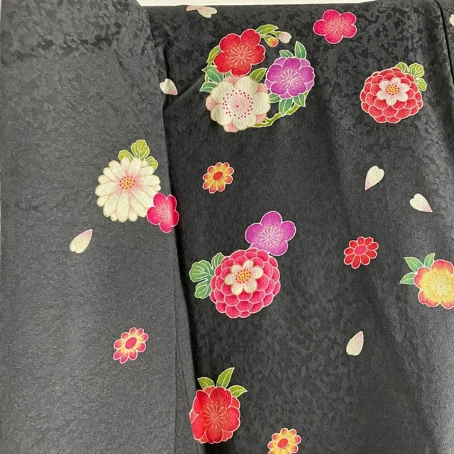 Woman Japanese Kimono Furisode Silk Flower Circle Embroidery Gold Foil Black 4