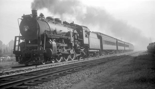 BM Boston & Maine Railroad train, Engine No. 3672, 4-6-2 OLD TRAIN PHOTO