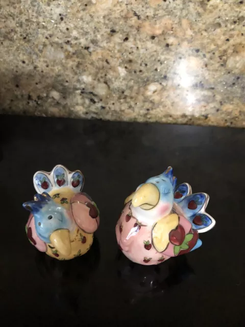 Blue Sky Clayworks Anthropomorphic Bird Salt & Pepper Shakers Heather Goldminc