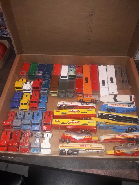 Trident - 1:87 HO - 31 American trucks and vans of your choice