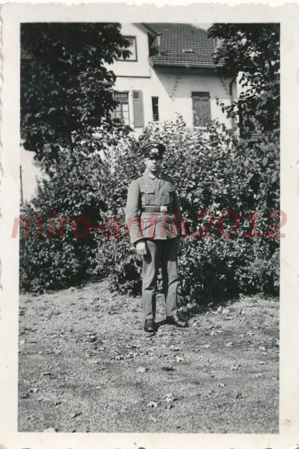 Foto, WK2, Geb.Jg.Rgt.98, der Sdt. zu Hause in Gottschee/Kočevje, 5026-883
