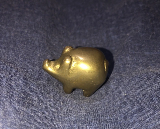 BRASS PIG PAPERWEIGHT 2cm x 2cm x 3cm Good Condition £4.99 PicClick UK