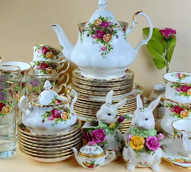 1962 ROYAL ALBERT Old Country Roses, Place Setting/Tea set/Bunny Creamer & Sugar