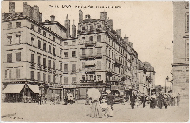 Carte Postale Ancienne - Lyon 69 - Place Le Viste Et Rue De La Barre - Noir Et Blanc