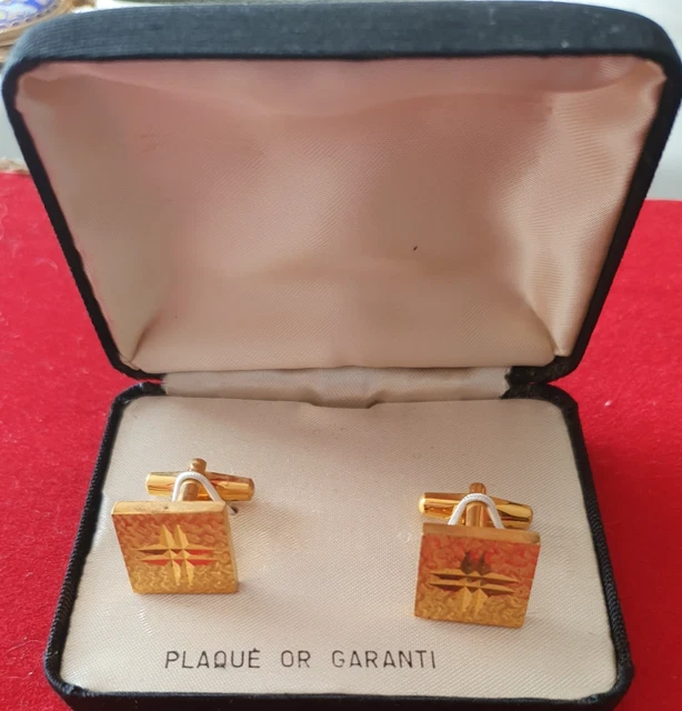 Paire De Boutons De Manchette Anciens Plaqué Or Gravé - Avec Coffret D'origine, Superbe état Vintage