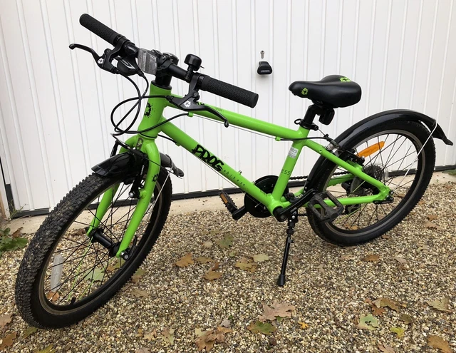 Frog 55 top green