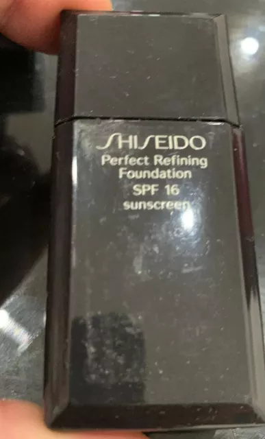 Shiseido Perfect Refining Foundation B100 No Box