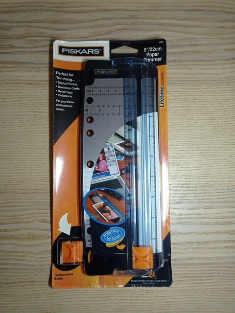 Fiskars 9" Paper Trimmer #9690 Swing Out Ruler + Replacement Blade NEW