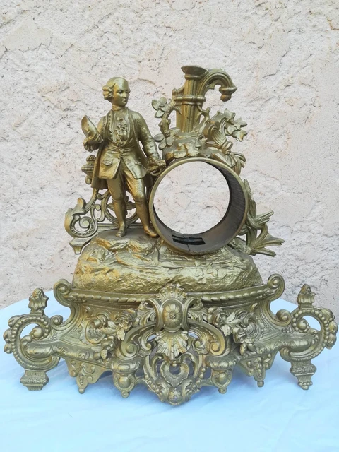 ancien  corps de pendule