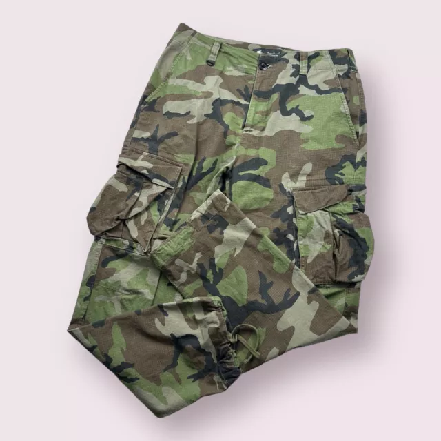 Men’s Nike SB Woodland Camo Cargo Pants Size 30x30