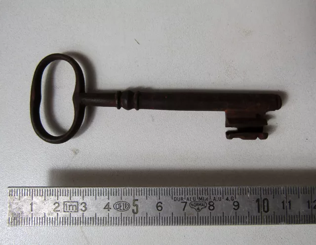 ancienne clé fer forgé clef key 11cm44g