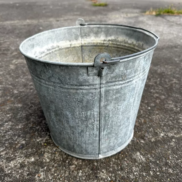 Vtg Galvanized Metal Bucket Pail Farmhouse Bail Handle 10" T x 11" W 1950s 50s