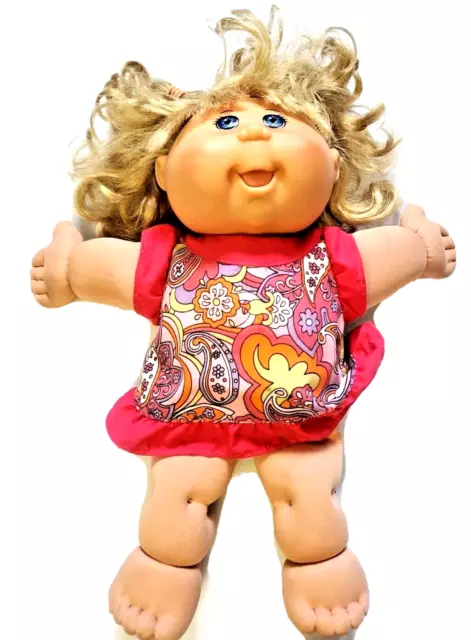 Cabbage Patch Kids Baby Girl Doll Blonde Hair Blue Eyes with Dress 2009