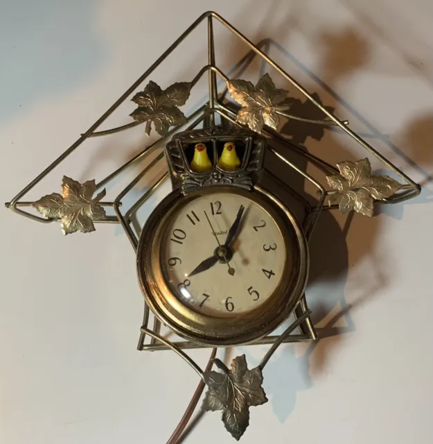 Vintage United Clock Corp. Model 50 Bobbing Chicks Gold Wall Clock Made In USA