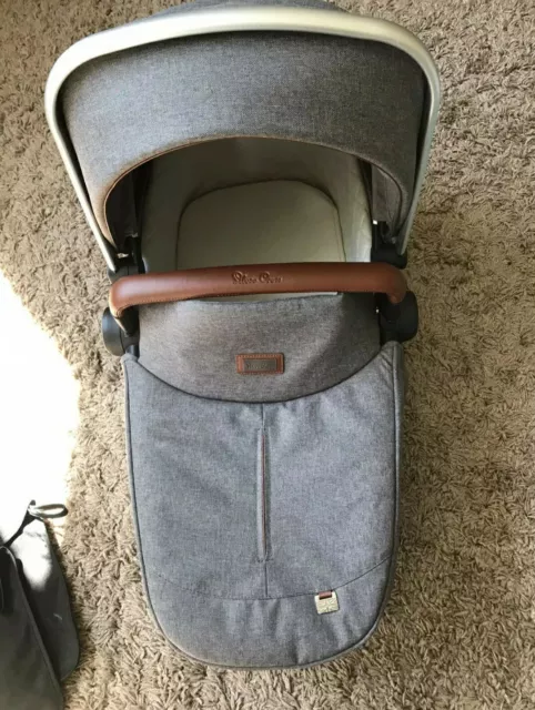 Silver cross wave carrycot Sable