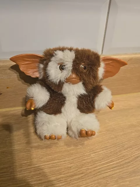 Neca Gizmo Plush Gremlins 6"