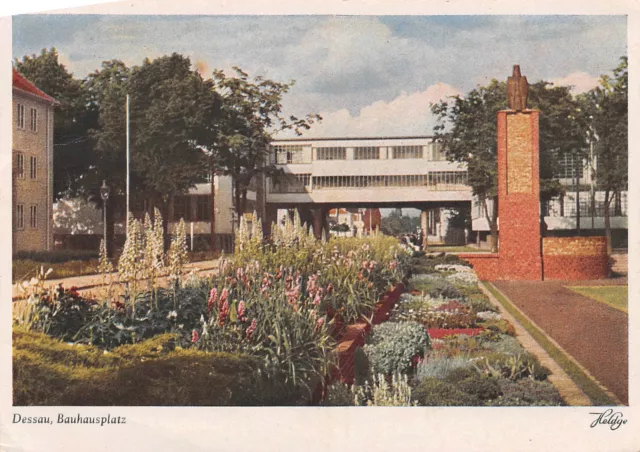 AK Postkarte Bauhausplatz Dessau - Heldge Bauhaus