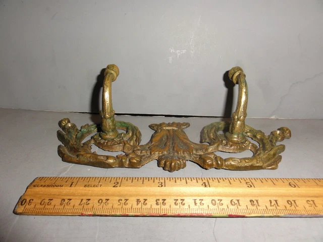 Antique Brass Double Hook Wall Decor Hanger Great For Coat Hat Etc Victorian Old 3
