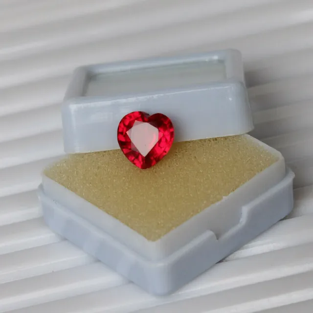 5,85 carats. Rubis rouge naturel Mozambique Blood Heart Cut Loose Gemstones...