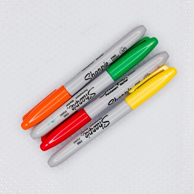 Sharpie Fine Point Used Multicolor Permanent Markers/Pens - Lot Of 4 - #24