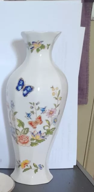 Aynsley Cottage Garden Bud Vase Bone China Floral Butterfly 7” Vintage