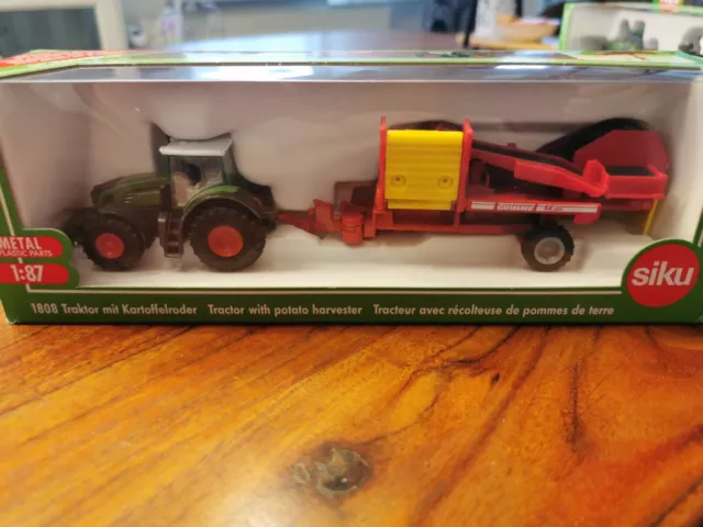 SIKU 1808 Fendt Traktor mit Kartoffelroder 1:87