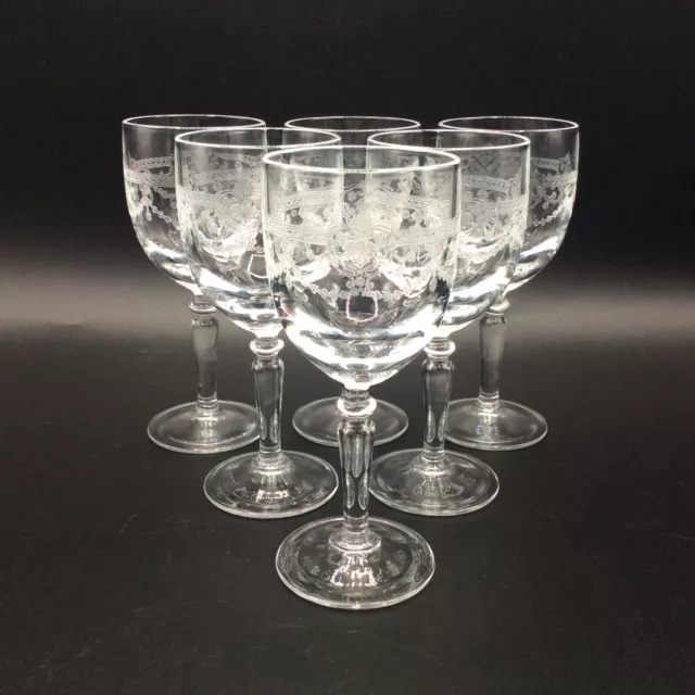 Service de six verres à vin cuit cristal d’Arques gravé modèle Dampierre XXème