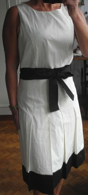 Robe Vintage Castelbajac Femme Taille 40/L - Sans Manches, En Viscose Noire - Occasion Très Bon état