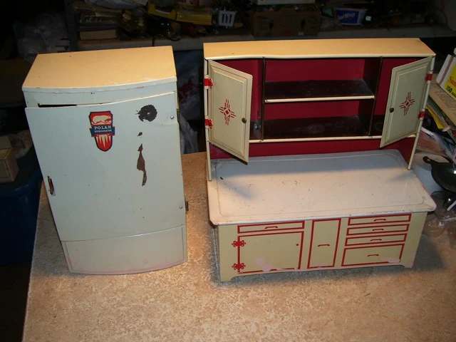 Pair of Vintage Toy Wolverine Kitchen Refrigerator and Pantry Cupboard Cabinet