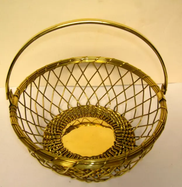 Brass Basket w/ Handle Woven  Food Service Or Decoration 9 Diameter x 3.5" INDIA
