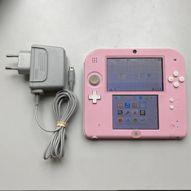 Console Nintendo 2ds - Rose Et Blanc - Fonctionne Bien - Avec Chargeur