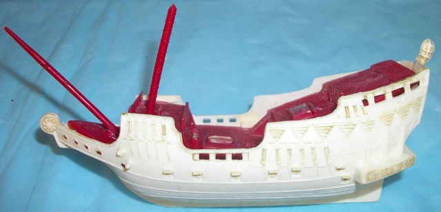 Penn Plax Sunken Pirate Schooner Aquarium Bubbler Decoration NR