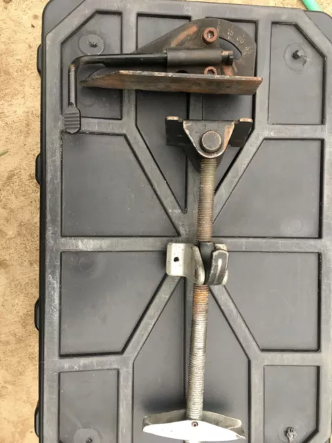 dewalt d28715 14" chop saw fence clamp parts