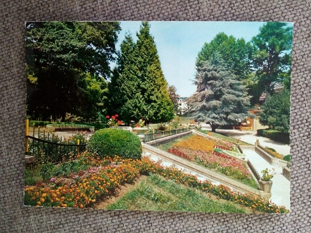 Cpsm Cpm Saint Honoré Le Parc Et Ses Parterres Fleuris