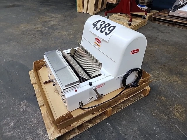 4389 Factory Show, Berkel Bread Slicer 7/16" Slices, 1/3 hp, Model: MD 7/16-STD