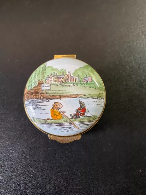 CRUMMLES ENAMEL BOX WIND IN THE WILLOWS ~ 1 3/4" Round CRUMMLES ENAMEL BOX WIND IN THE WILLOWS ~ 1 3/4" Round